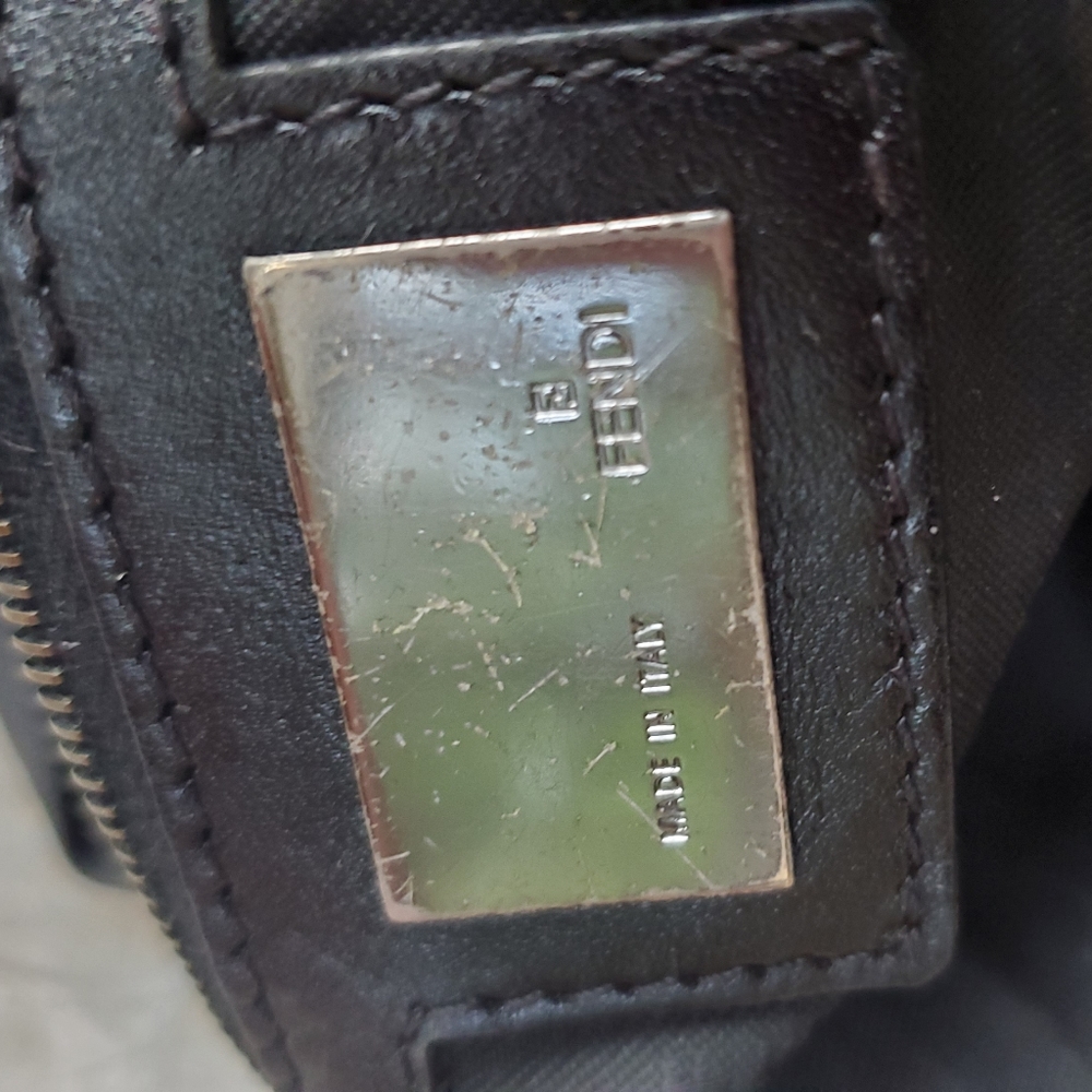 Handbag - Picture 8 of 11